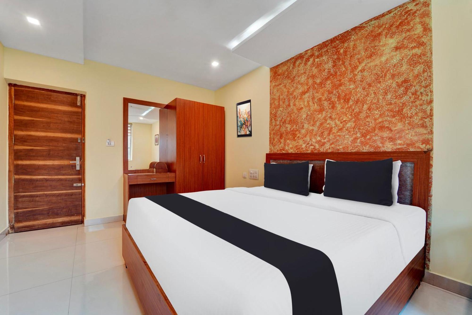 Super Townhouse Ernakulam North Hotel Kochi Exterior photo
