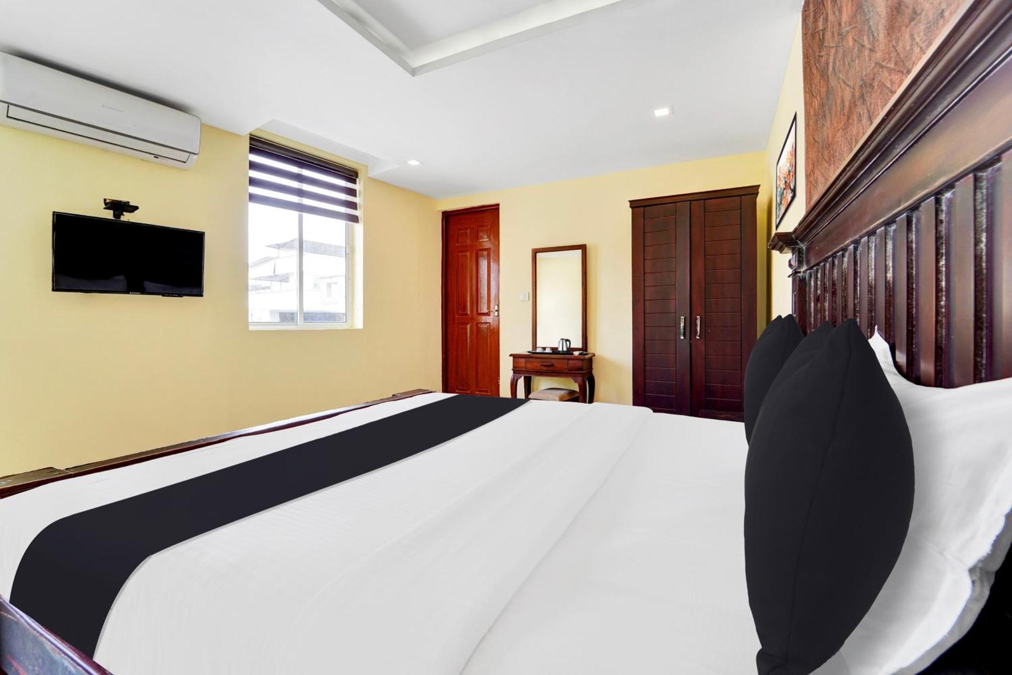 Super Townhouse Ernakulam North Hotel Kochi Exterior photo